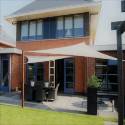 Voile D'ombrage Triangle 90° Coolfit 400x400x570cm Crème - NESLING